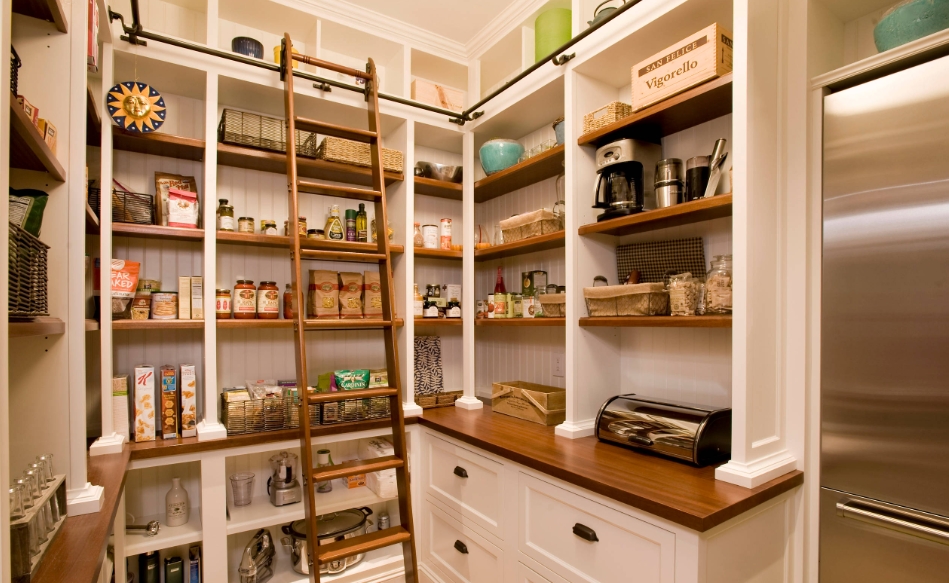 Stay organized in kitchen